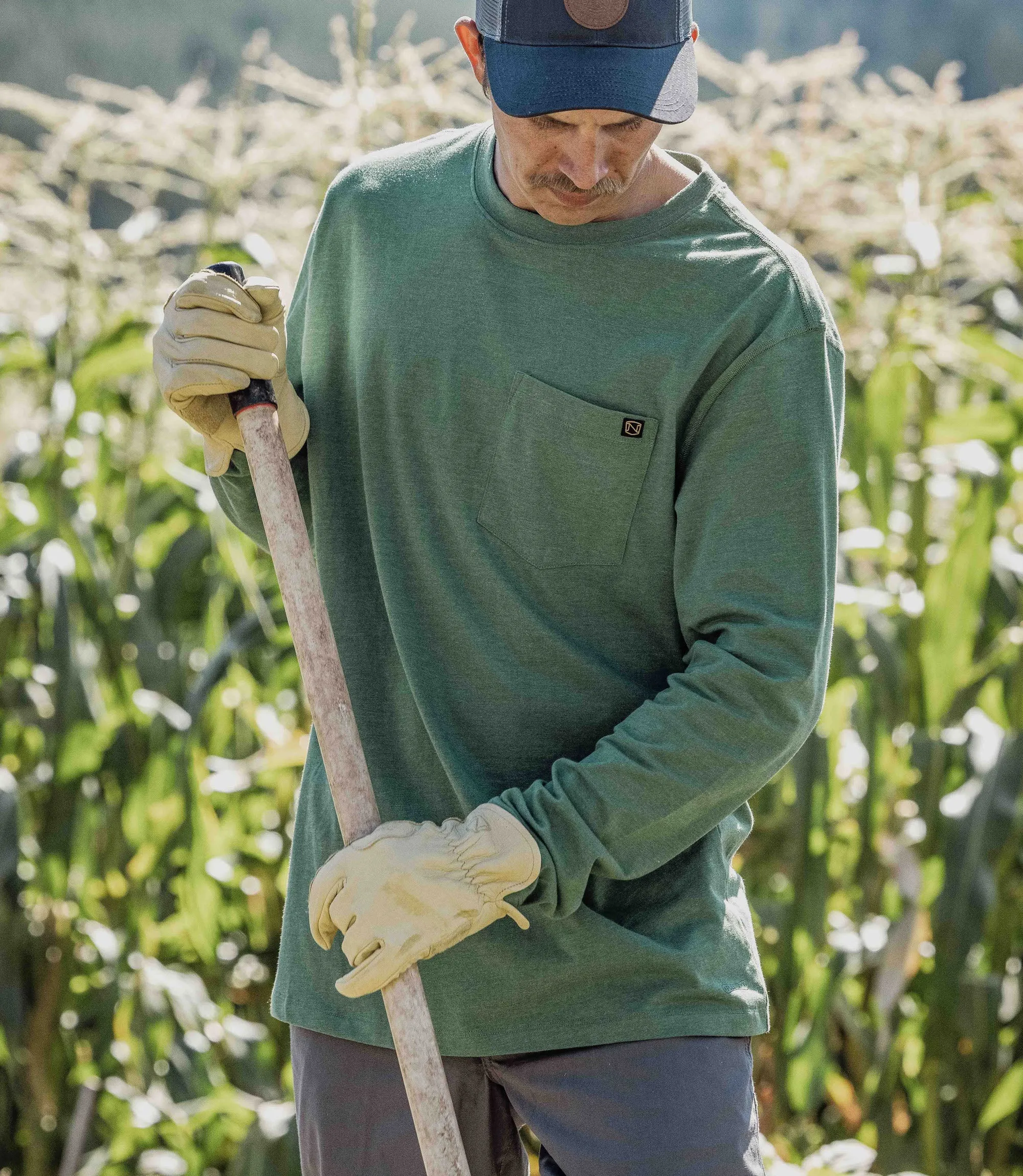 Men's The Best Dang™ Long Sleeve Pocket Tee